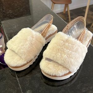 Brand new! Kookaburra by Ugg Fuzzn slippers